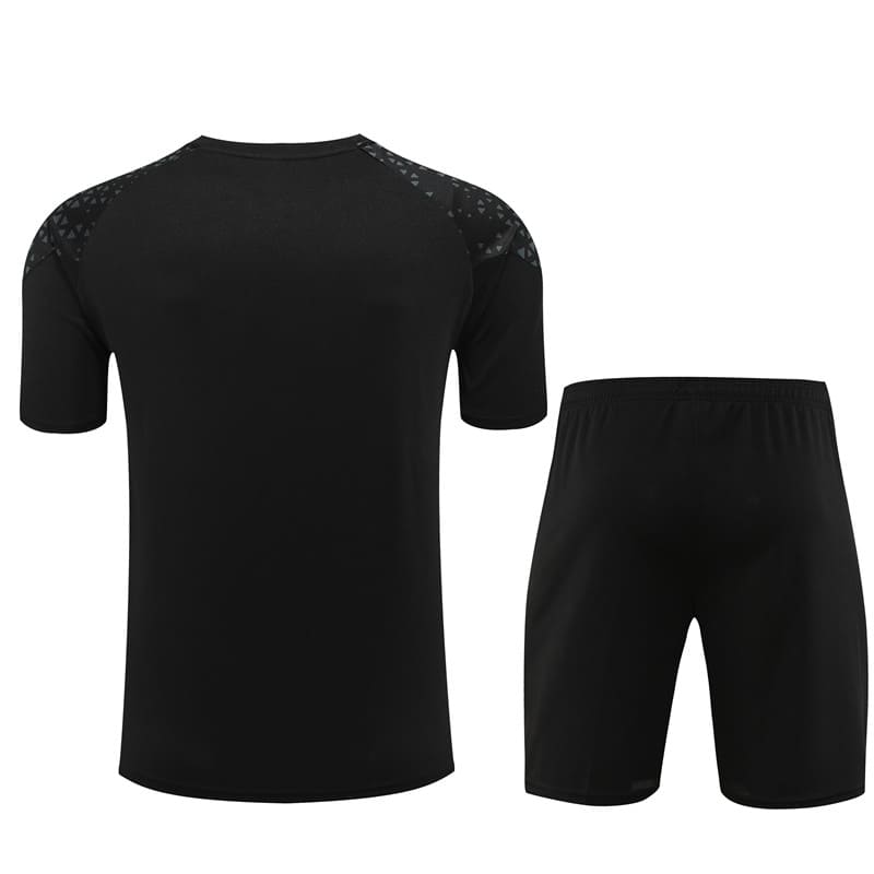 Kit de Treino Milan 23/24 - Edição Especial