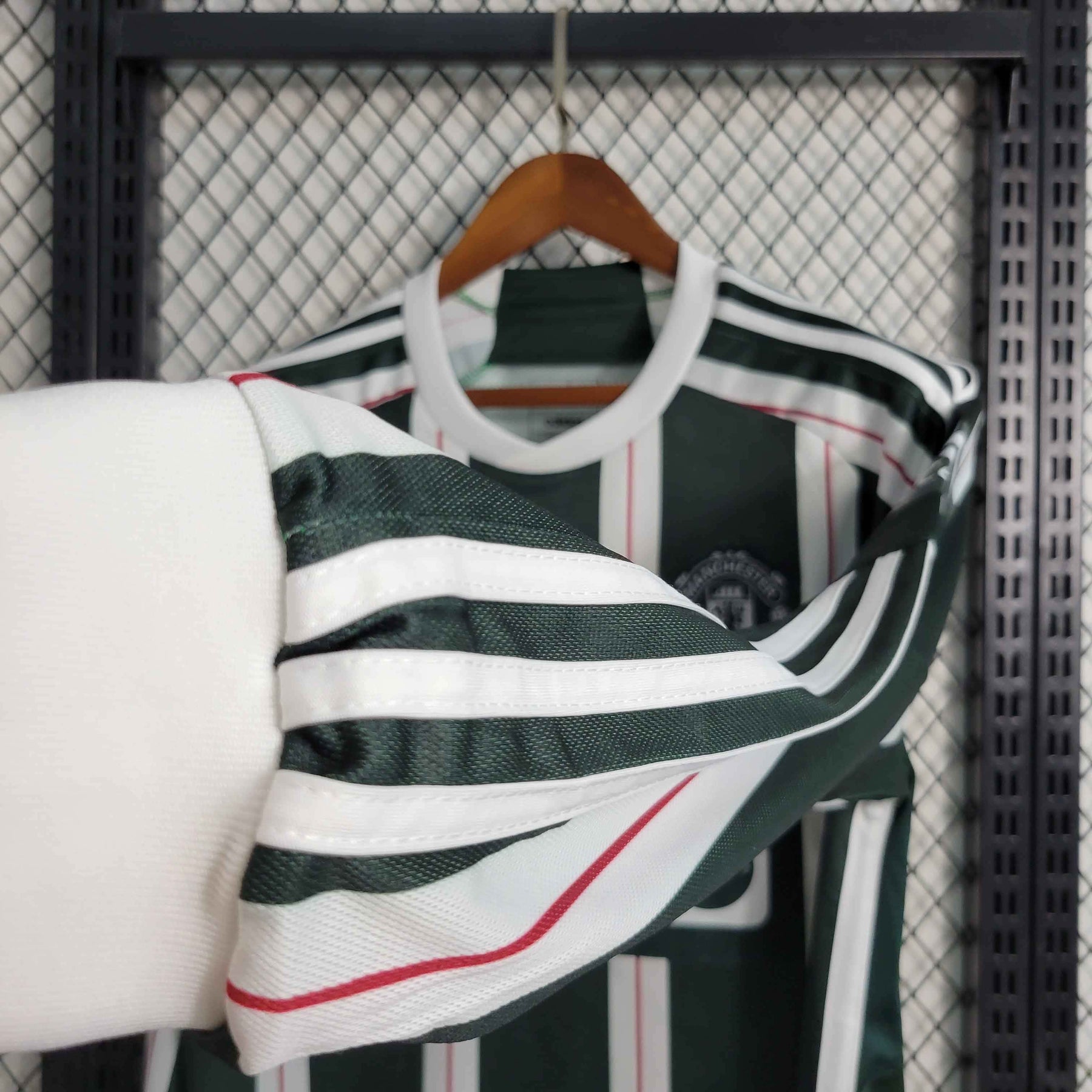 Camisa Manchester United III Manga Longa 23/24 - Versão Torcedor