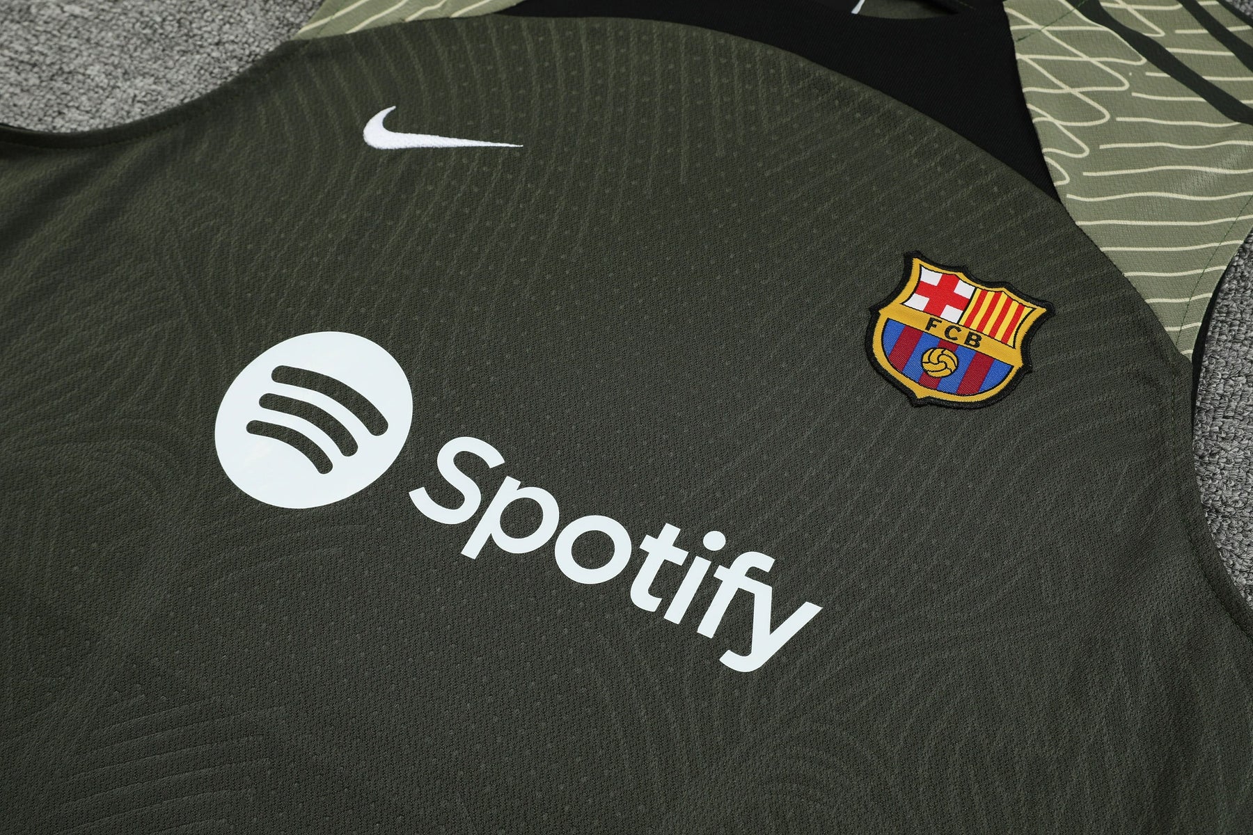 Kit Treino Regata Barcelona 23/24 - Verde